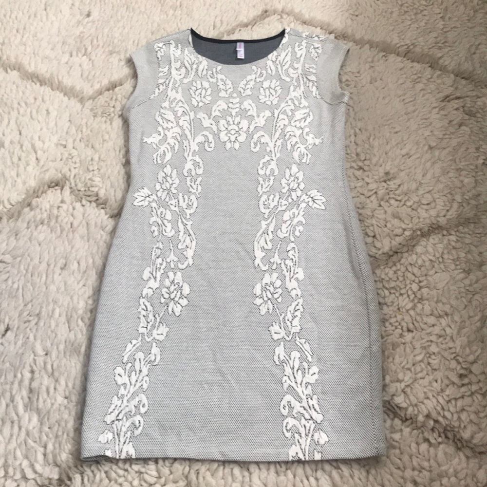 Xhilaration fitted dress size large NWT
